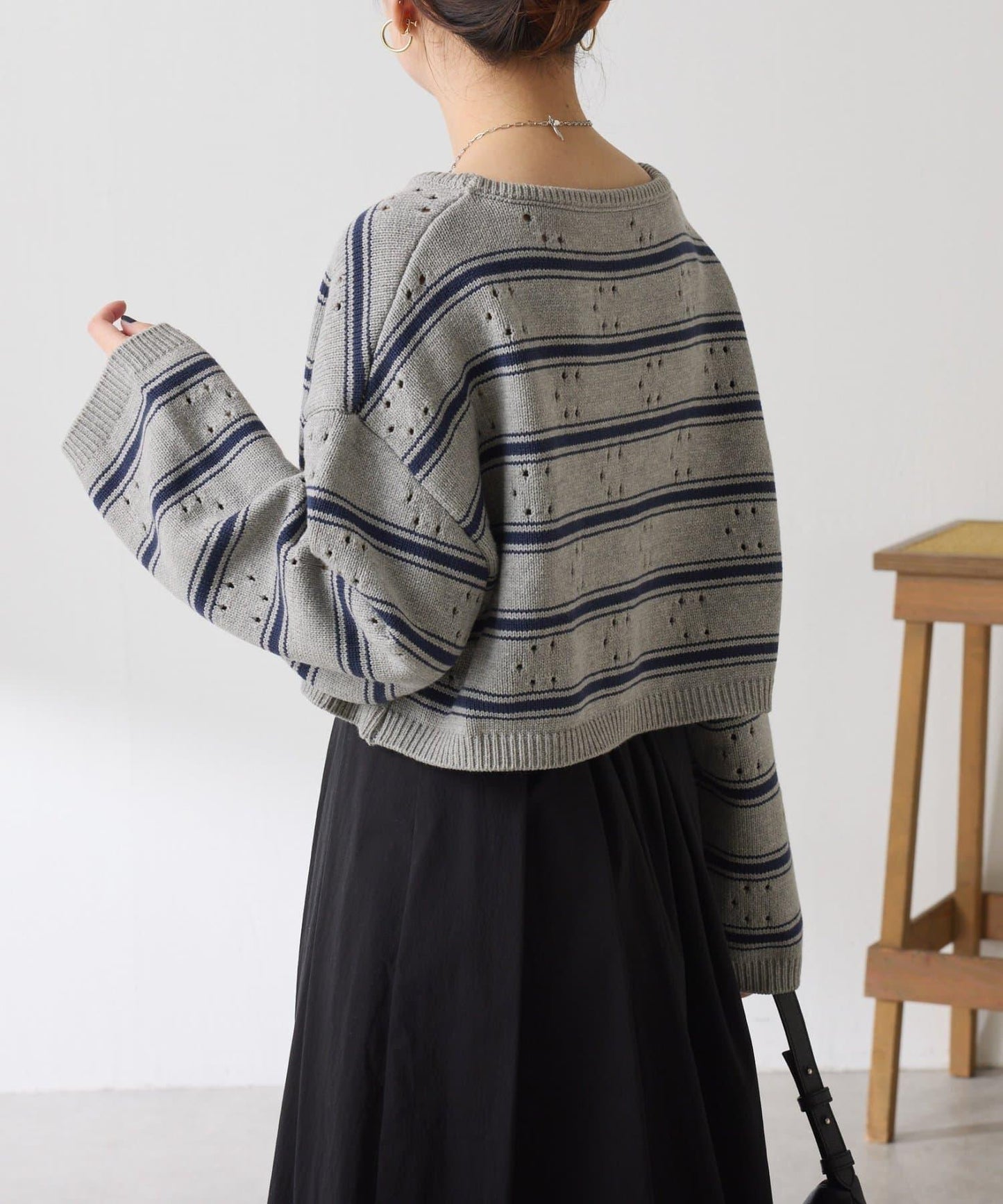 鏤空編織C型針織衫