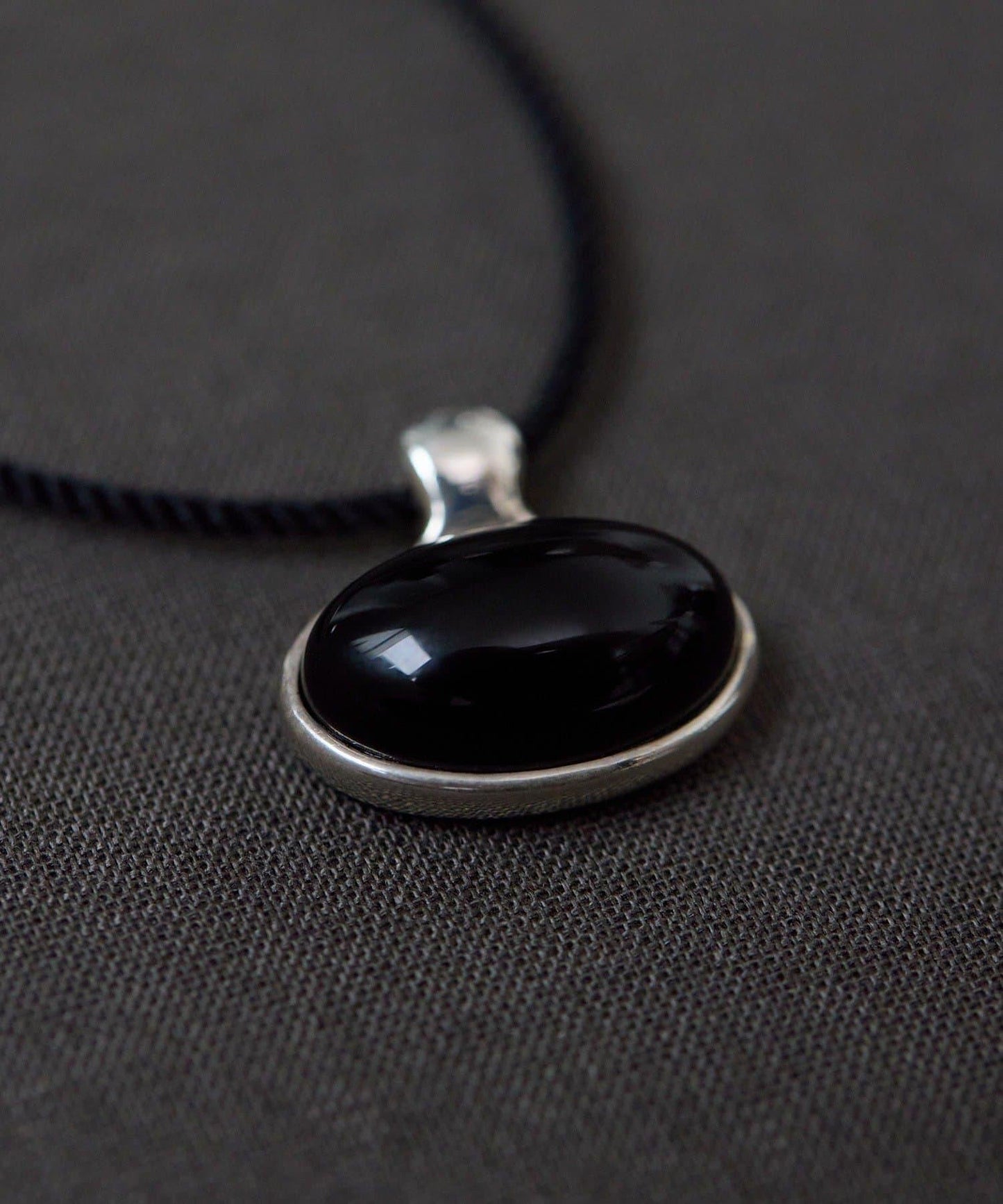 《インフルエンサーuchida企畫/スターリングシルバー》橢圓形寶石項鍊