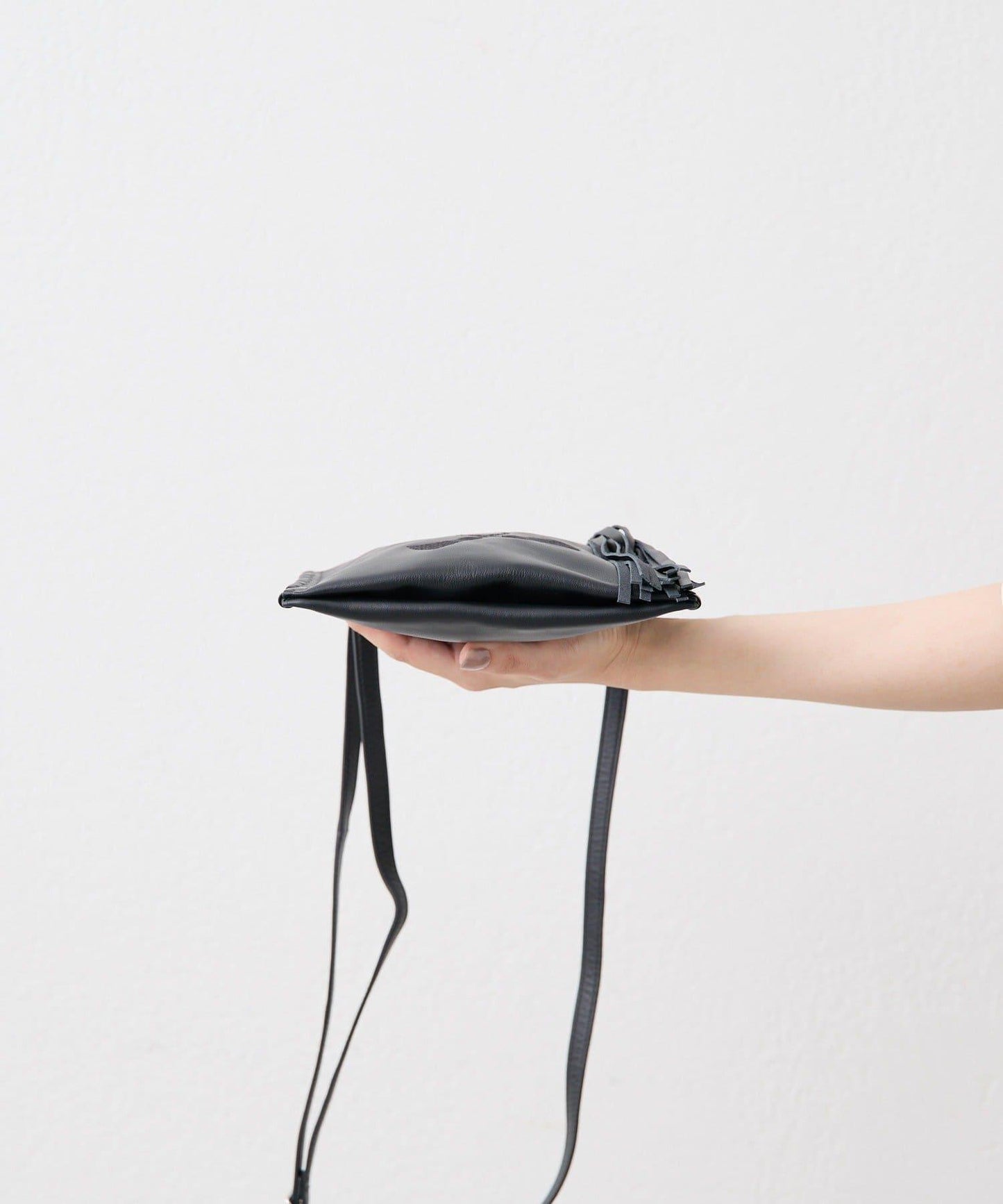 sampo×ear馬蹄形流蘇單肩包《本革/輕量150g》