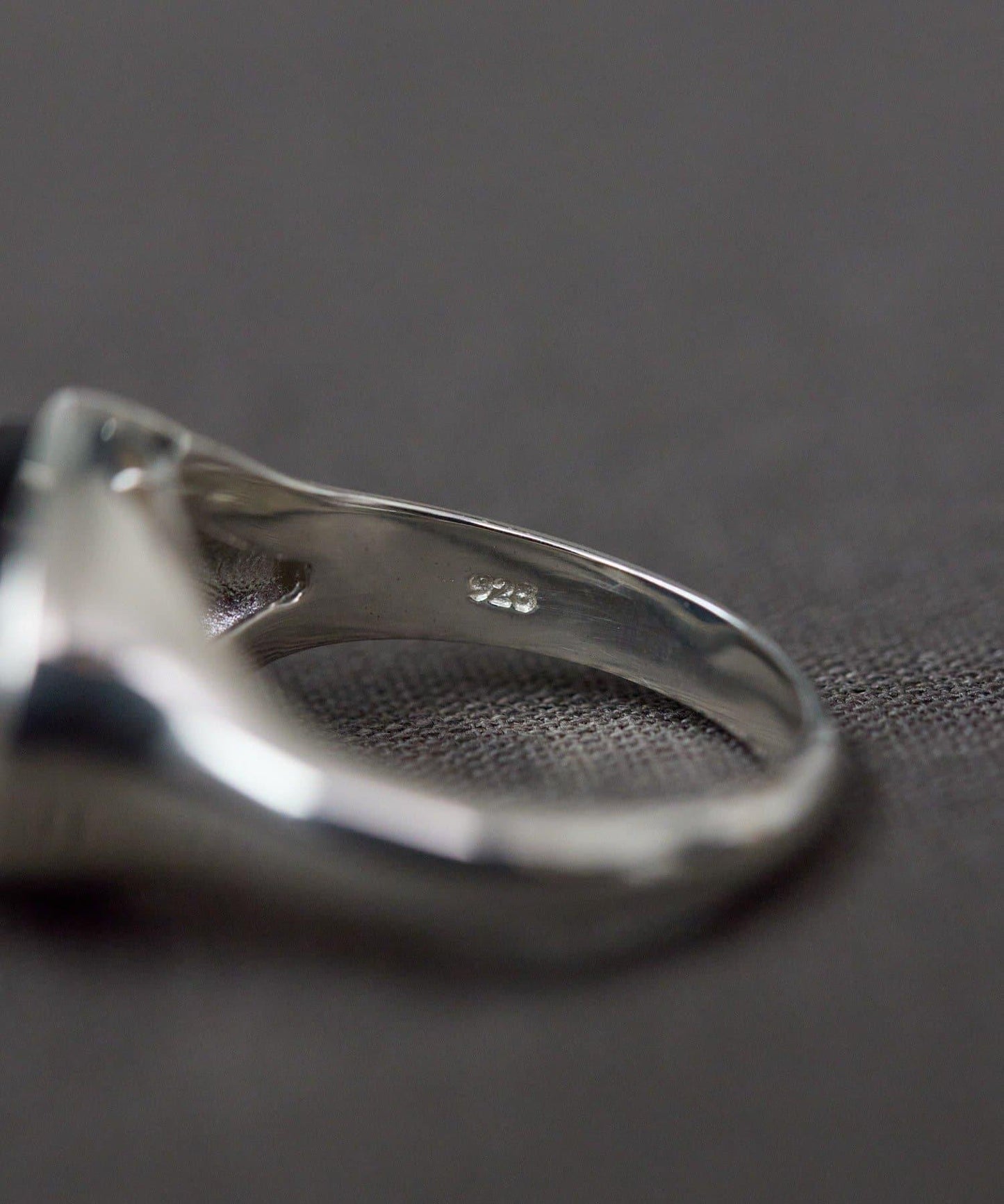 《インフルエンサーuchida企畫/スターリングシルバー》橢圓形寶石純銀戒指