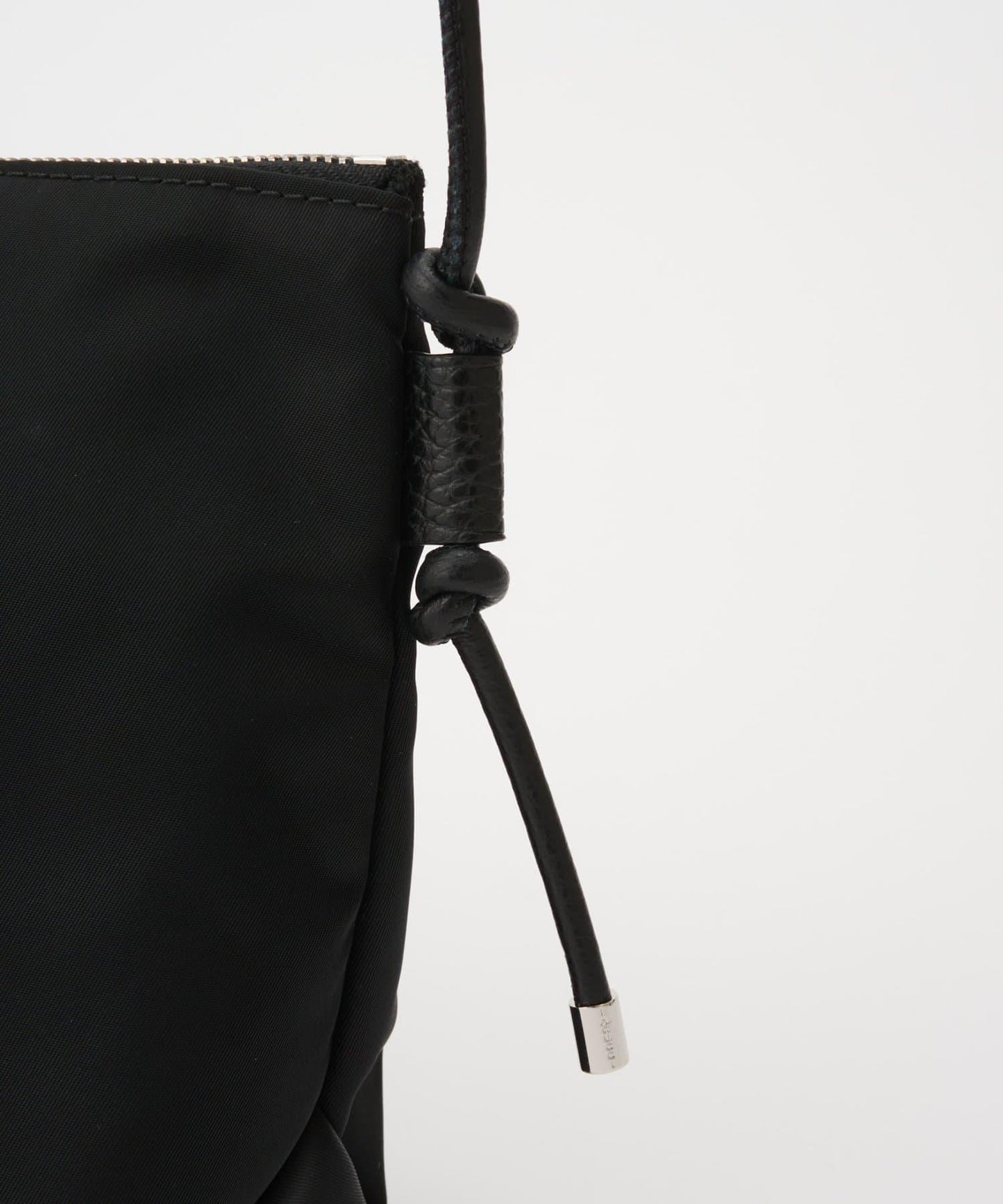 【coming soon】Argo 尼龍/鹿皮小號化妝包