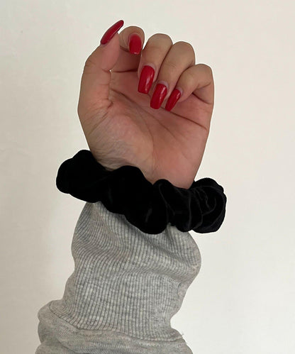 天鵝絨蝴蝶結髮繩