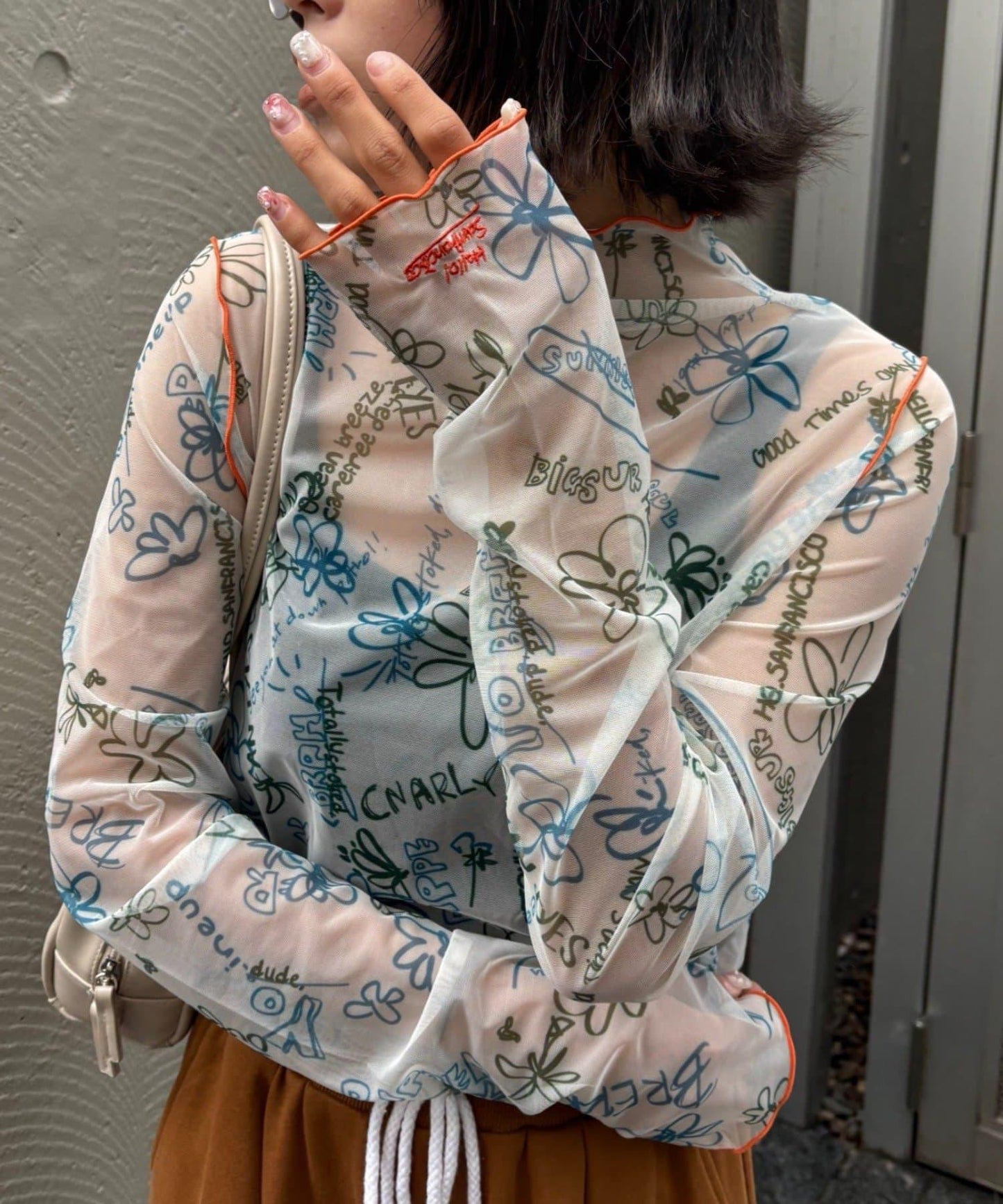 ★【HELLO.SANFRANCISCO/ハローサンフランシスコ】塗鴉圖案藝術上衣