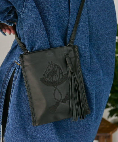 sampo×ear馬蹄形流蘇單肩包《本革/輕量150g》