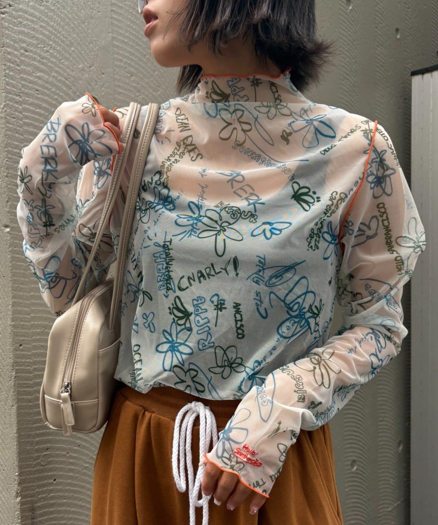 ★【HELLO.SANFRANCISCO/ハローサンフランシスコ】塗鴉圖案藝術上衣