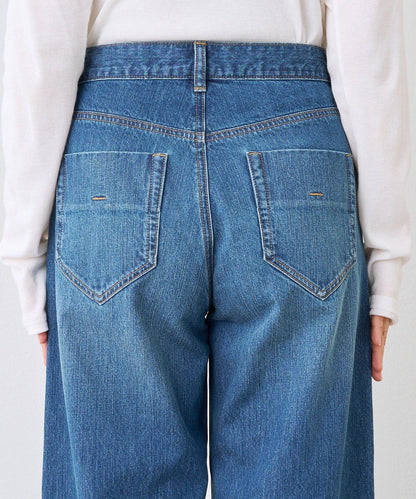 【時尚感十足】寬鬆喇叭牛仔褲