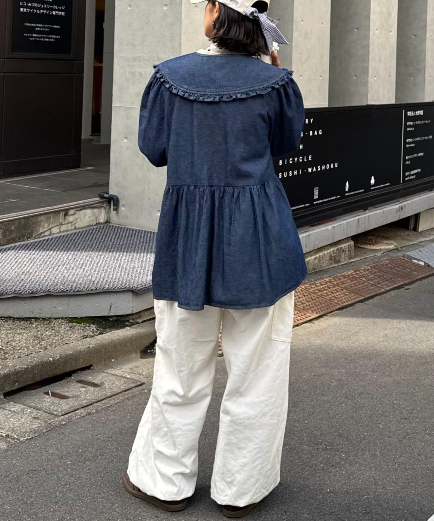 ★【HELLO.SANFRANCISCO/ハローサンフランシスコ】帶領雛菊刺繡牛仔襯衫