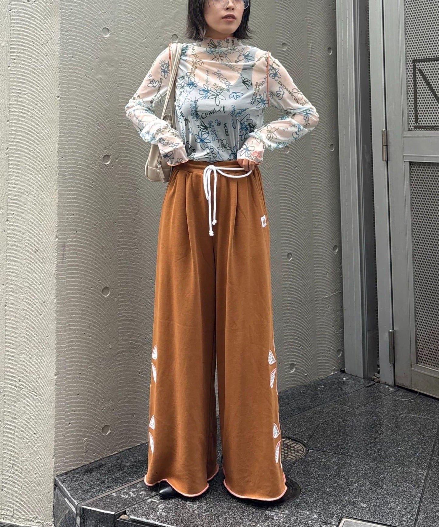 ★【HELLO.SANFRANCISCO/ハローサンフランシスコ】塗鴉圖案藝術上衣