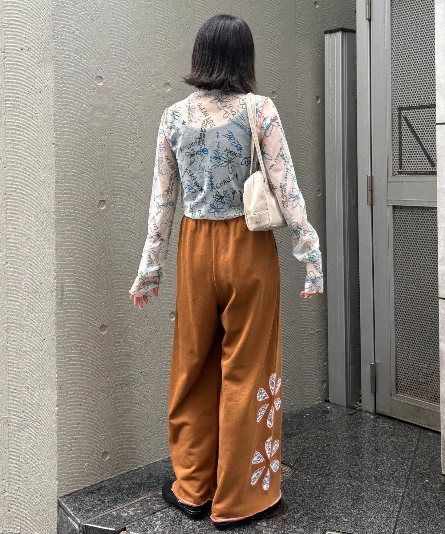 ★【HELLO.SANFRANCISCO/ハローサンフランシスコ】塗鴉圖案藝術上衣