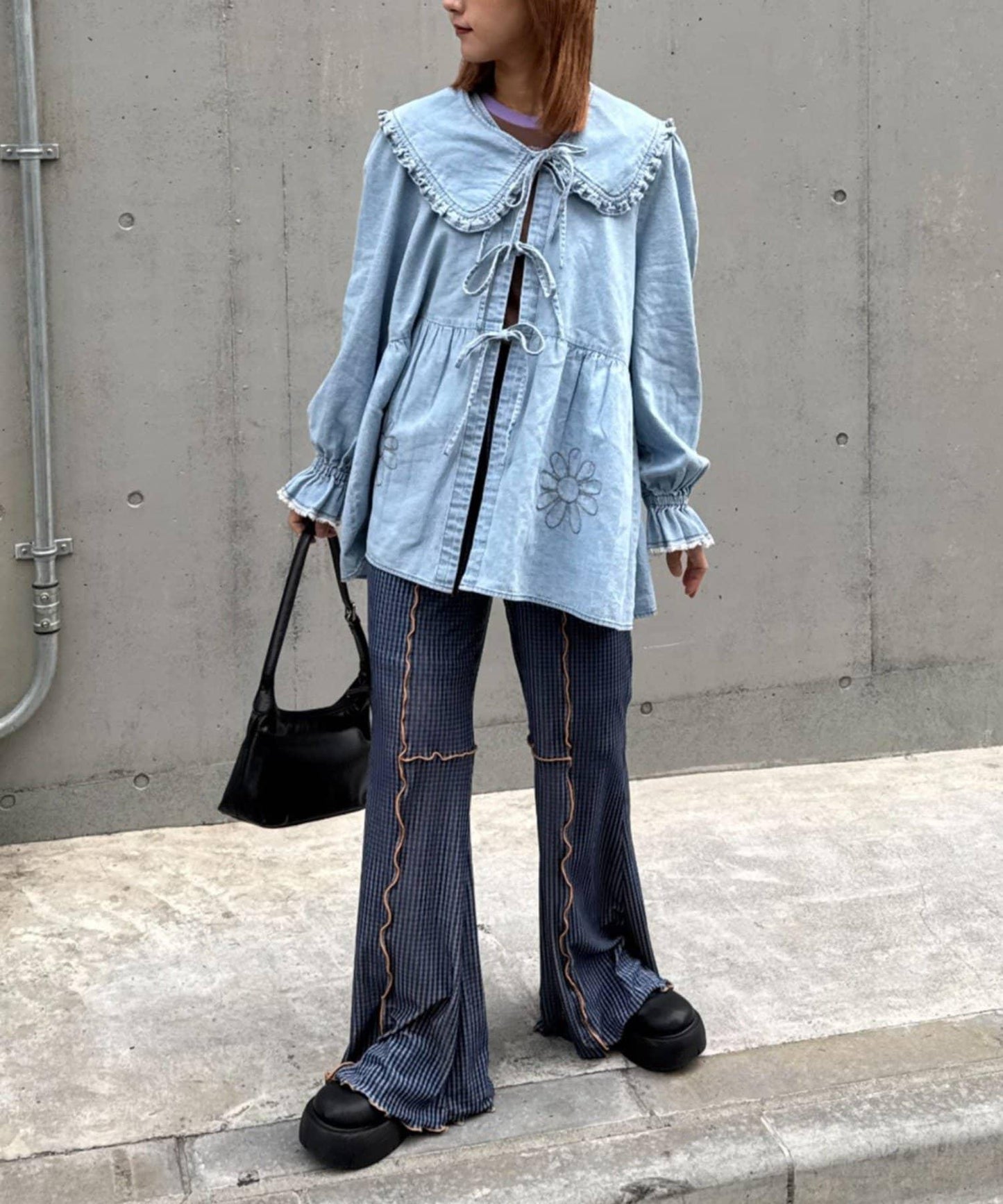 ★【HELLO.SANFRANCISCO/ハローサンフランシスコ】帶領雛菊刺繡牛仔襯衫