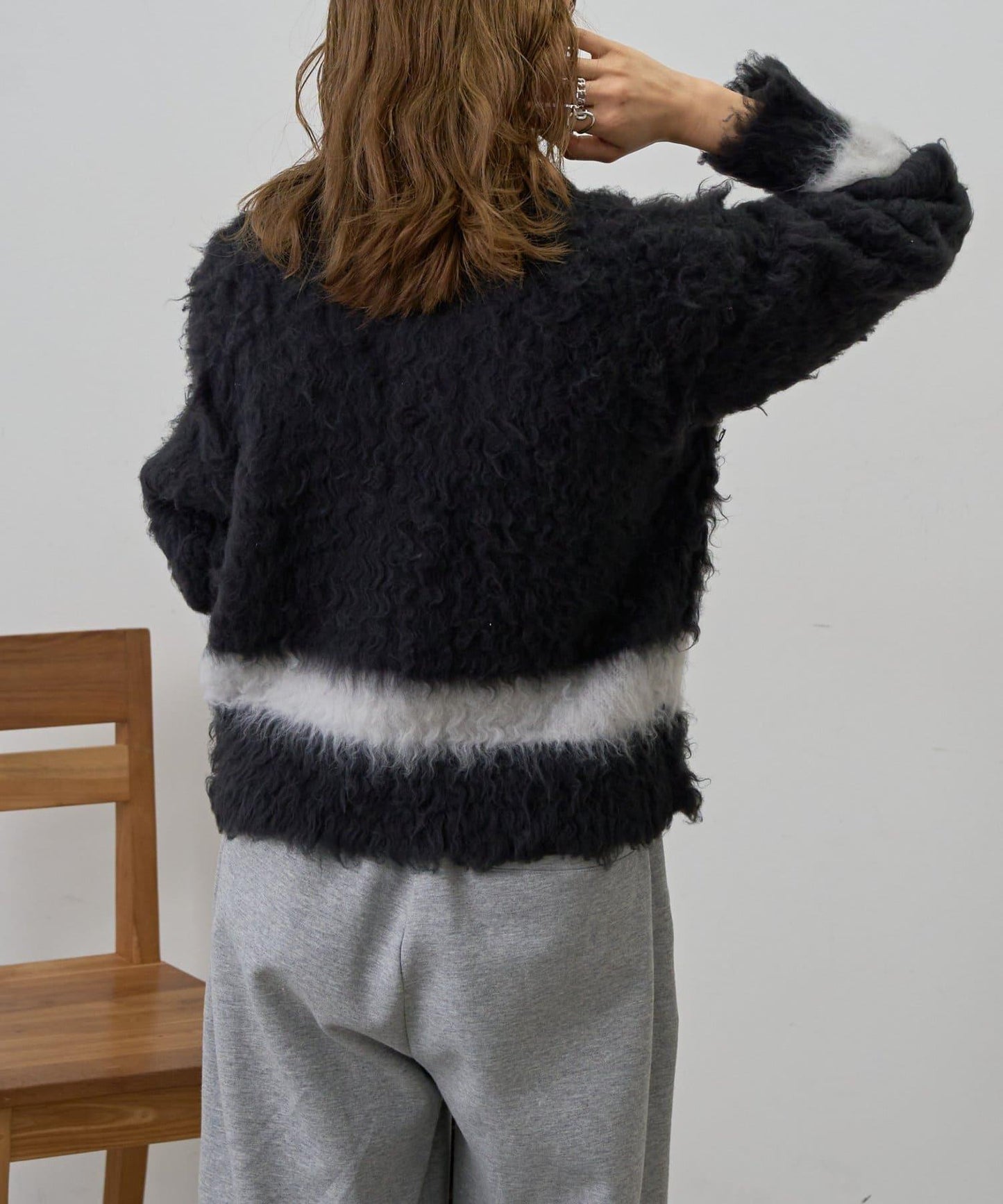 拼色毛邊圓領開衫