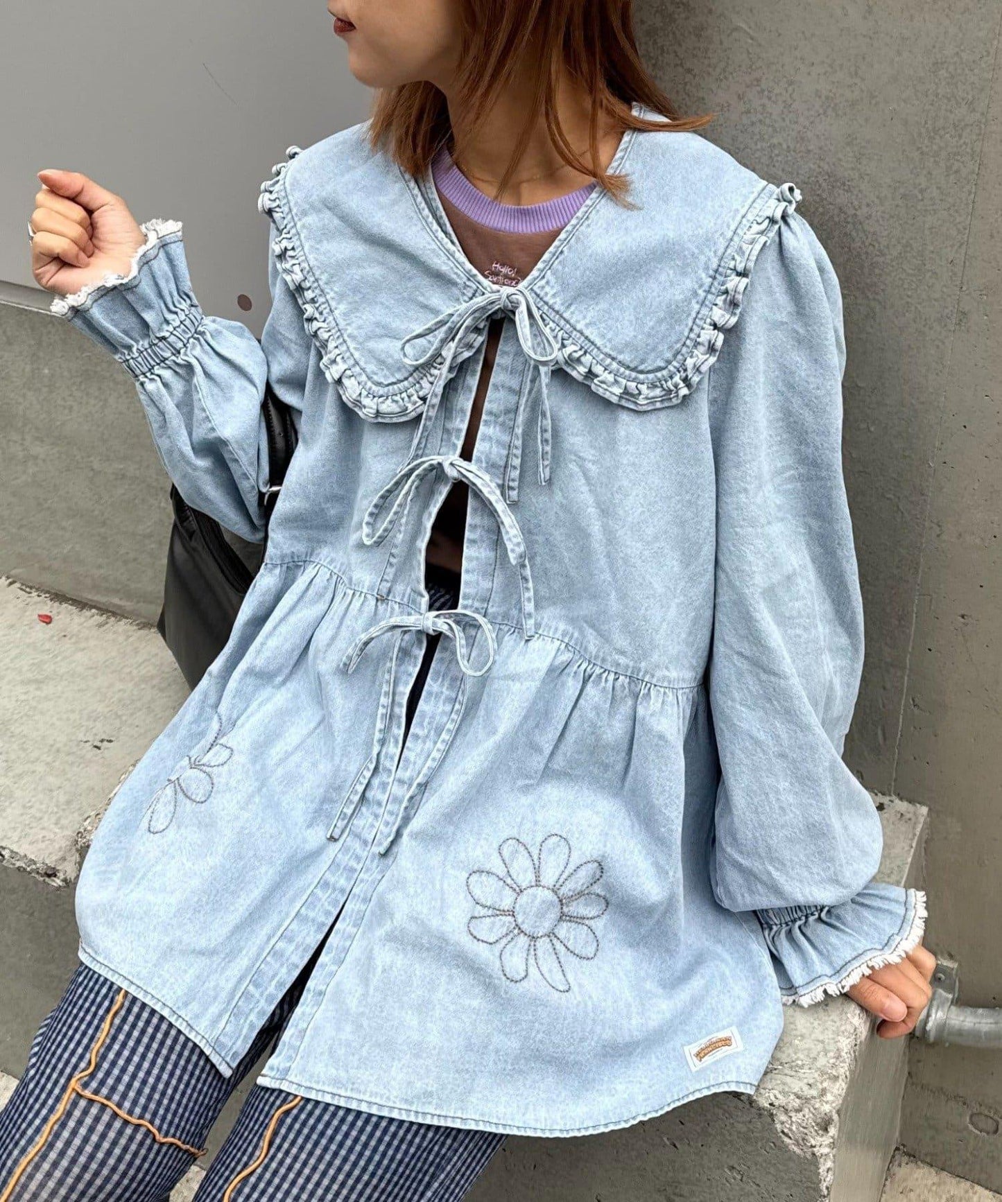 ★【HELLO.SANFRANCISCO/ハローサンフランシスコ】帶領雛菊刺繡牛仔襯衫