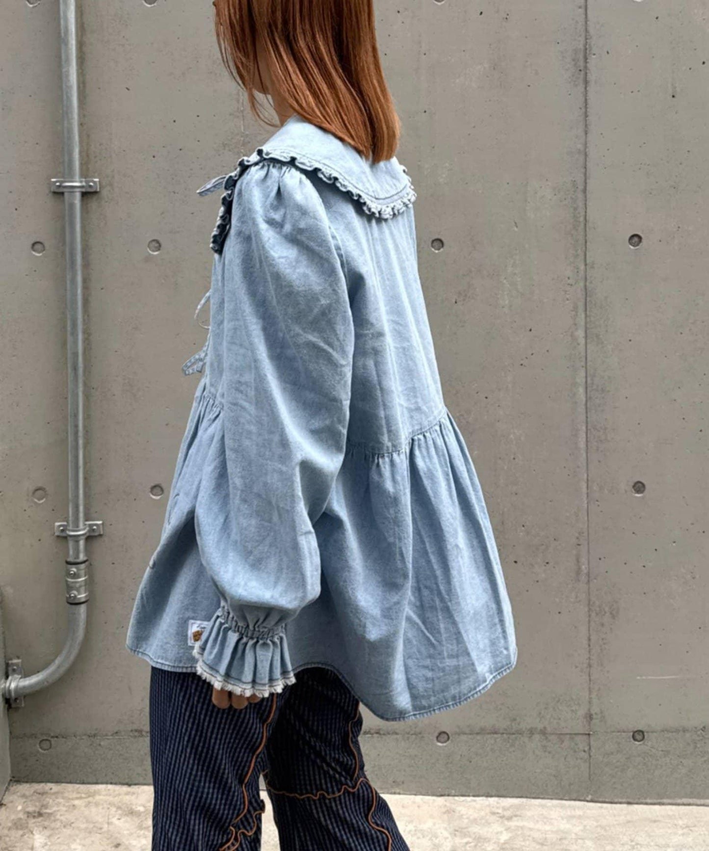 ★【HELLO.SANFRANCISCO/ハローサンフランシスコ】帶領雛菊刺繡牛仔襯衫