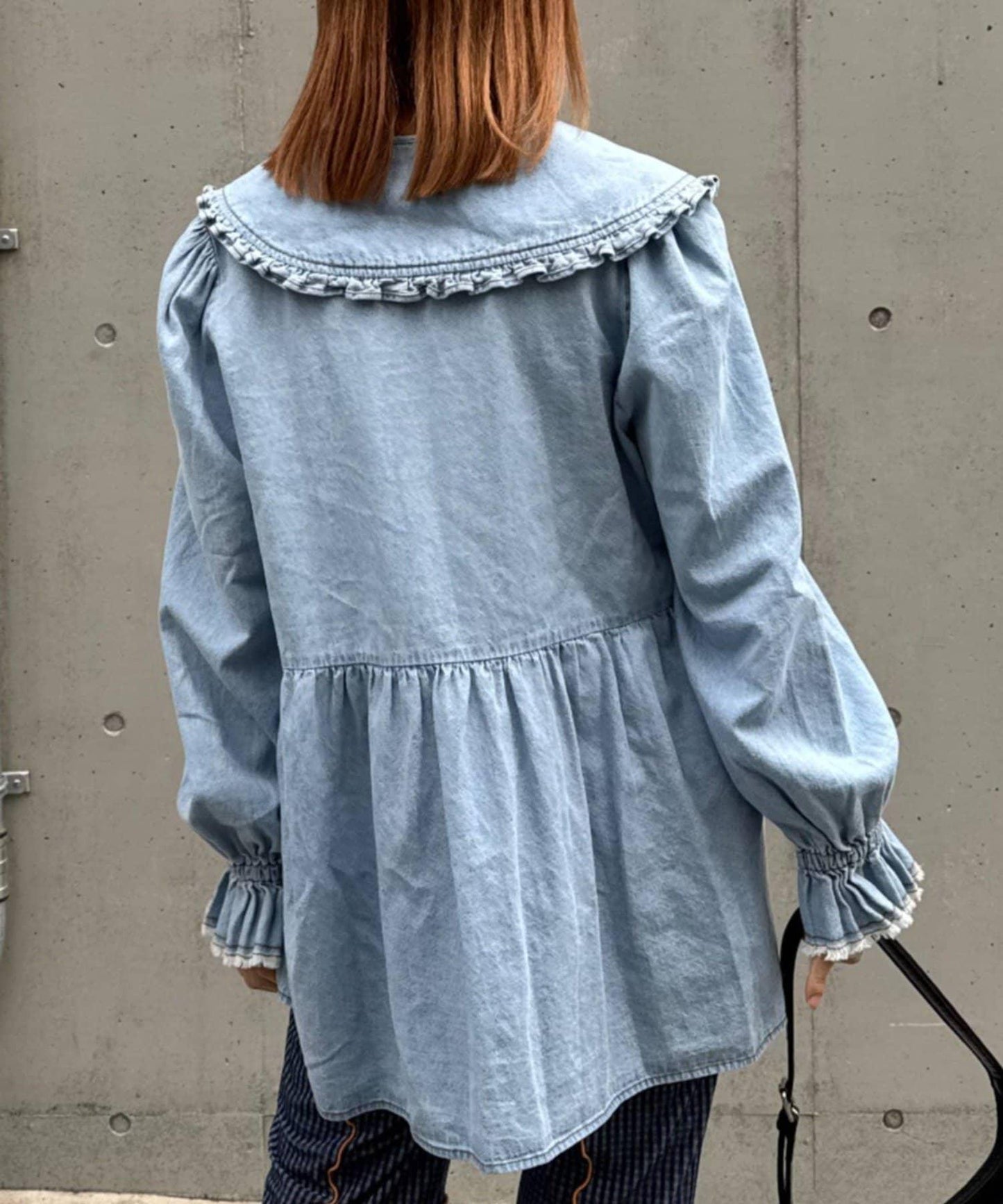 ★【HELLO.SANFRANCISCO/ハローサンフランシスコ】帶領雛菊刺繡牛仔襯衫