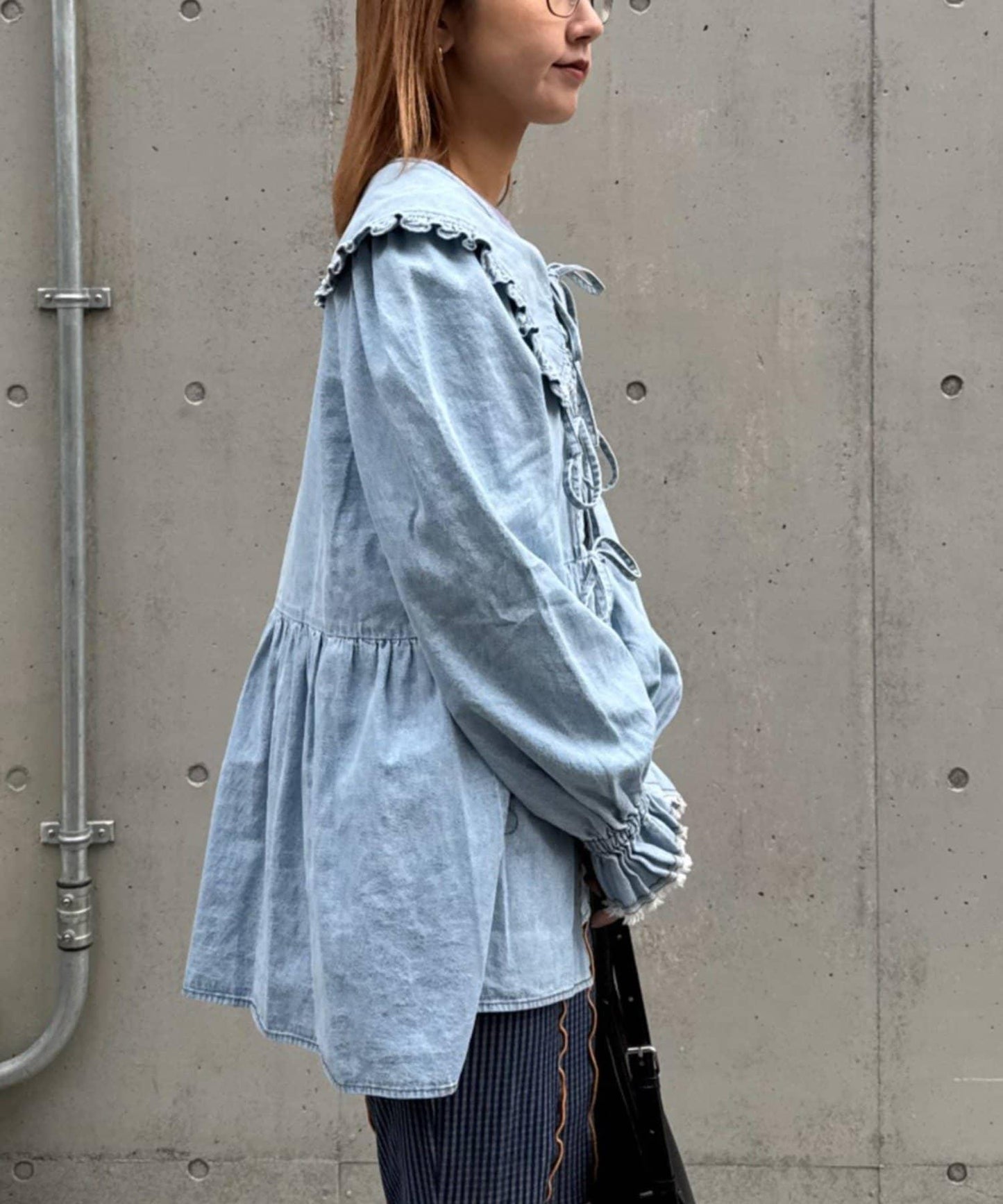 ★【HELLO.SANFRANCISCO/ハローサンフランシスコ】帶領雛菊刺繡牛仔襯衫