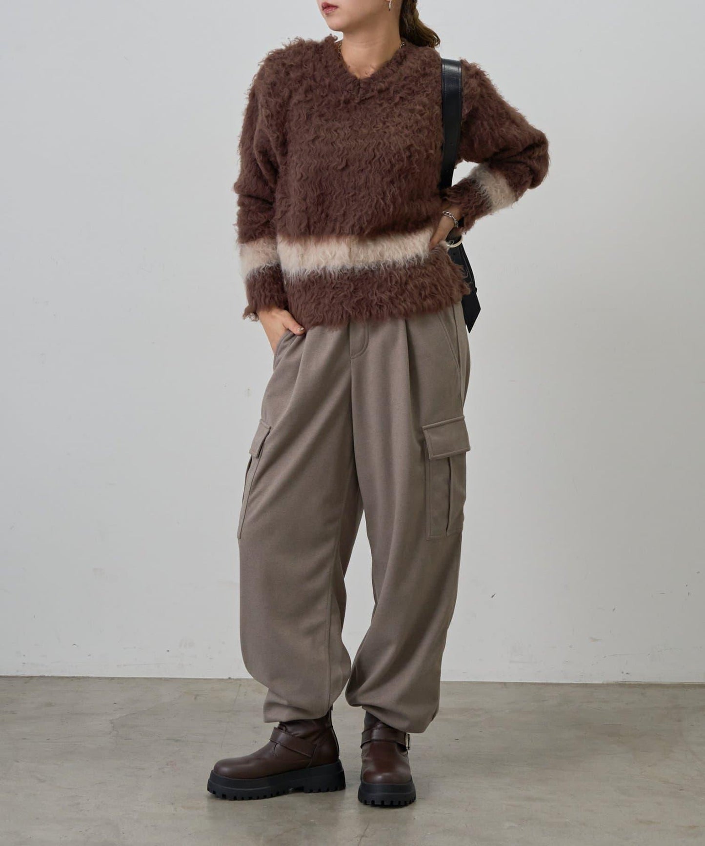 前後兩穿拼色長毛絨套頭衫