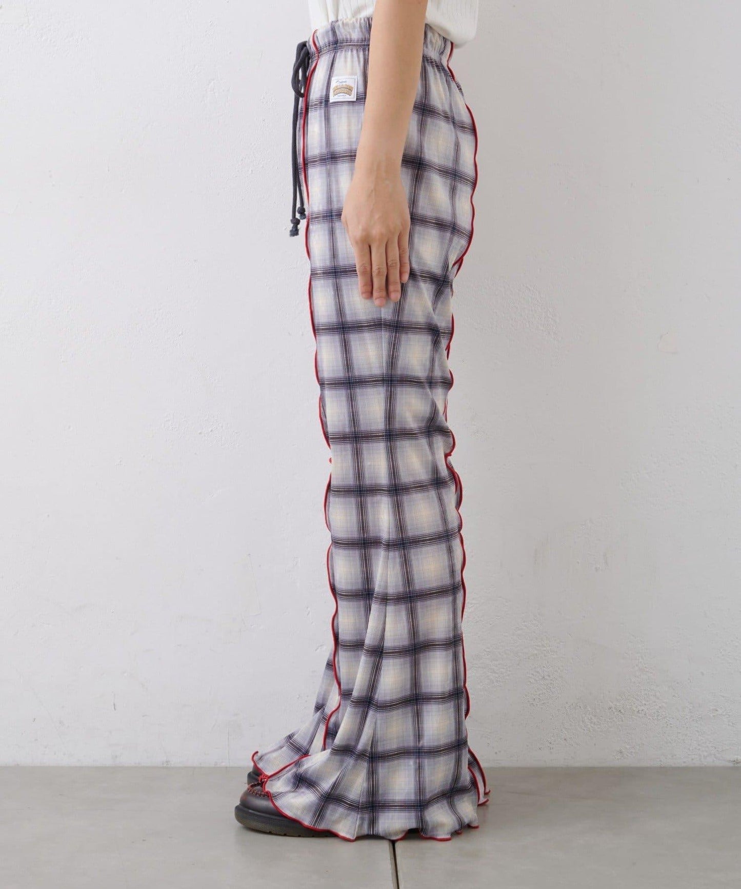 ★【HELLO.SANFRANCISCO/ハローサンフランシスコ】格紋荷葉邊拼接喇叭褲