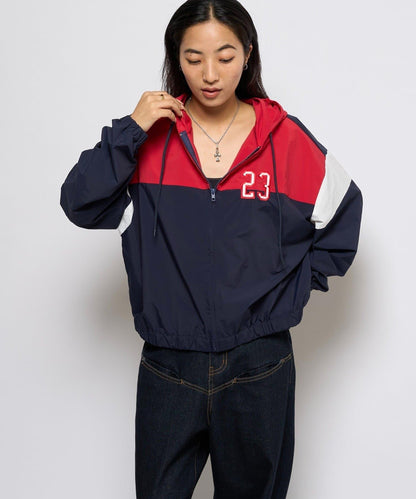 【WHO'S WHO gallery】數字印花尼龍連帽外套