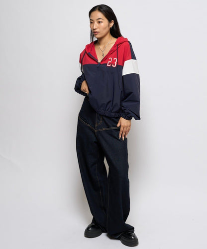 【WHO'S WHO gallery】數字印花尼龍連帽外套