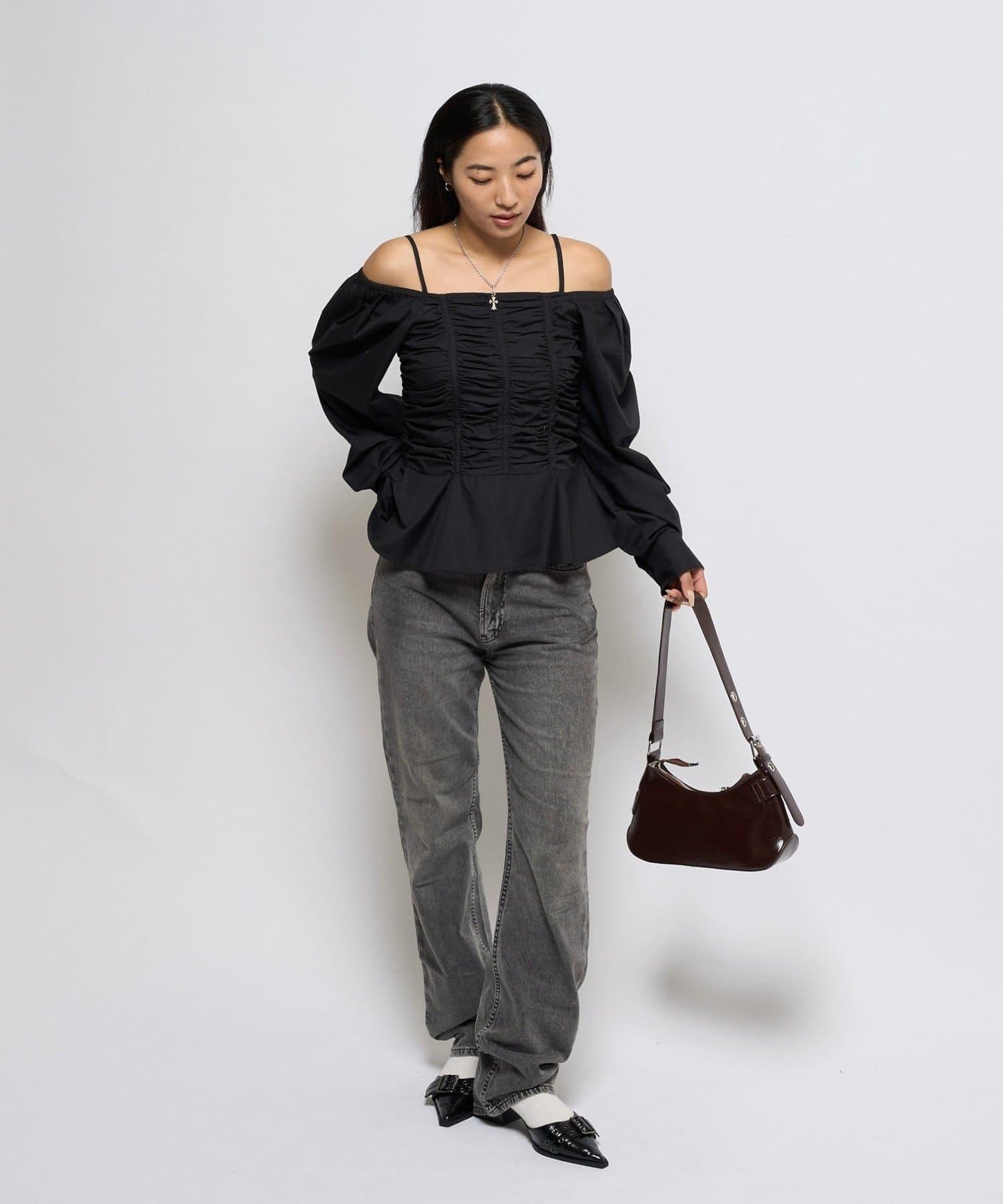 2WAY一字肩泡泡袖襯衫