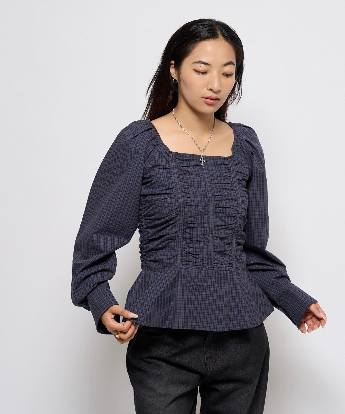 2WAY一字肩泡泡袖襯衫