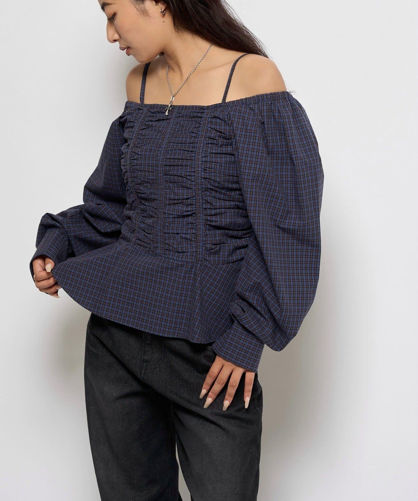 2WAY一字肩泡泡袖襯衫