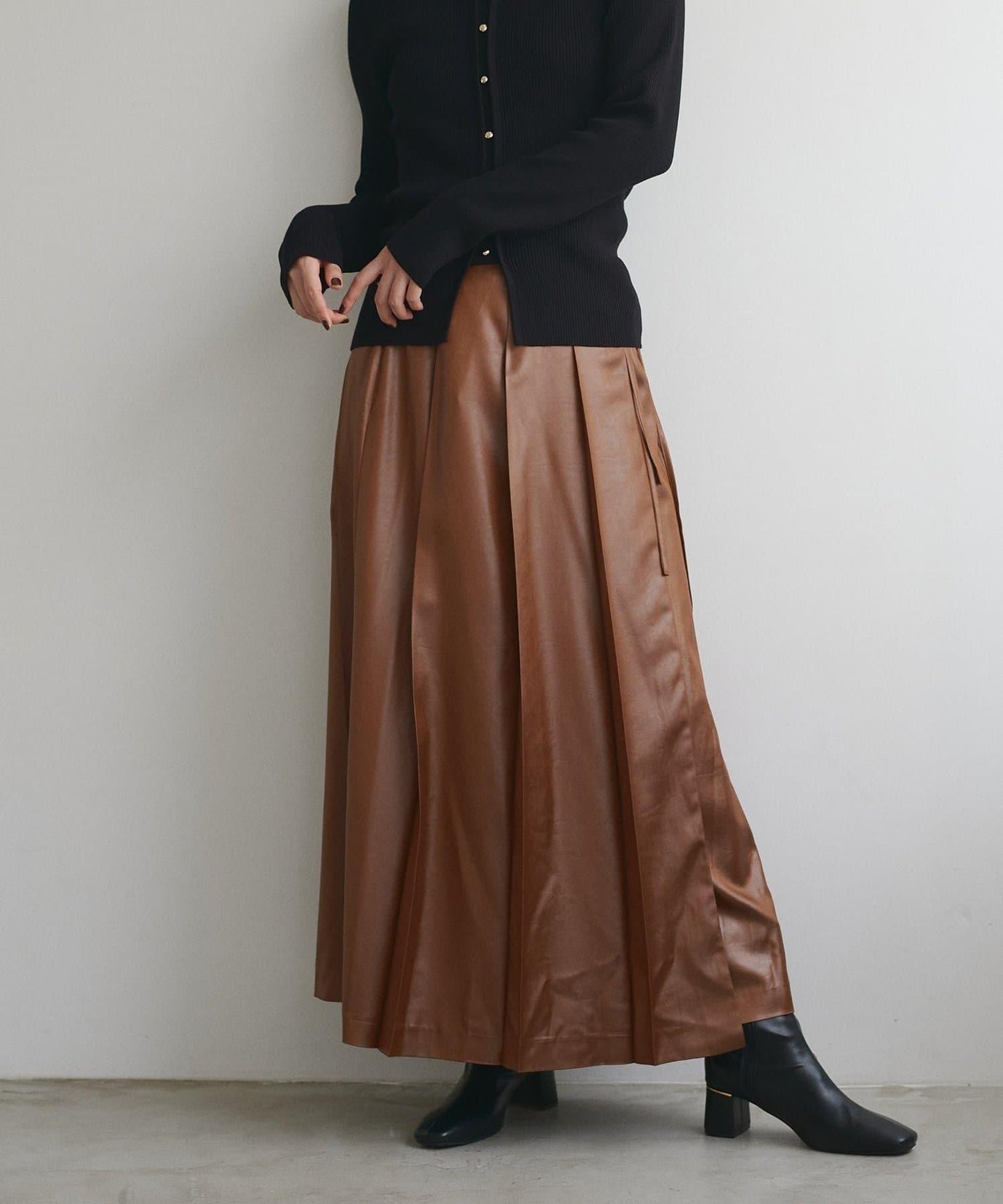 【natural couture】仿皮褶皺包裹半身裙