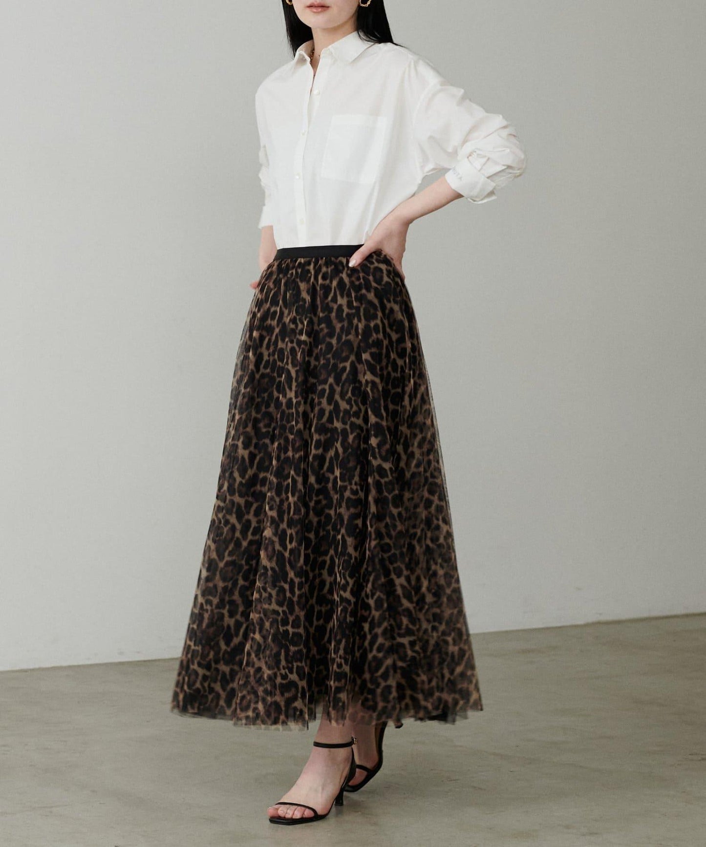 【LARUTA】迷你標誌刺繡基礎款襯衫