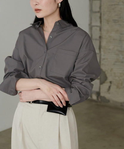 【LARUTA】迷你標誌刺繡基礎款襯衫