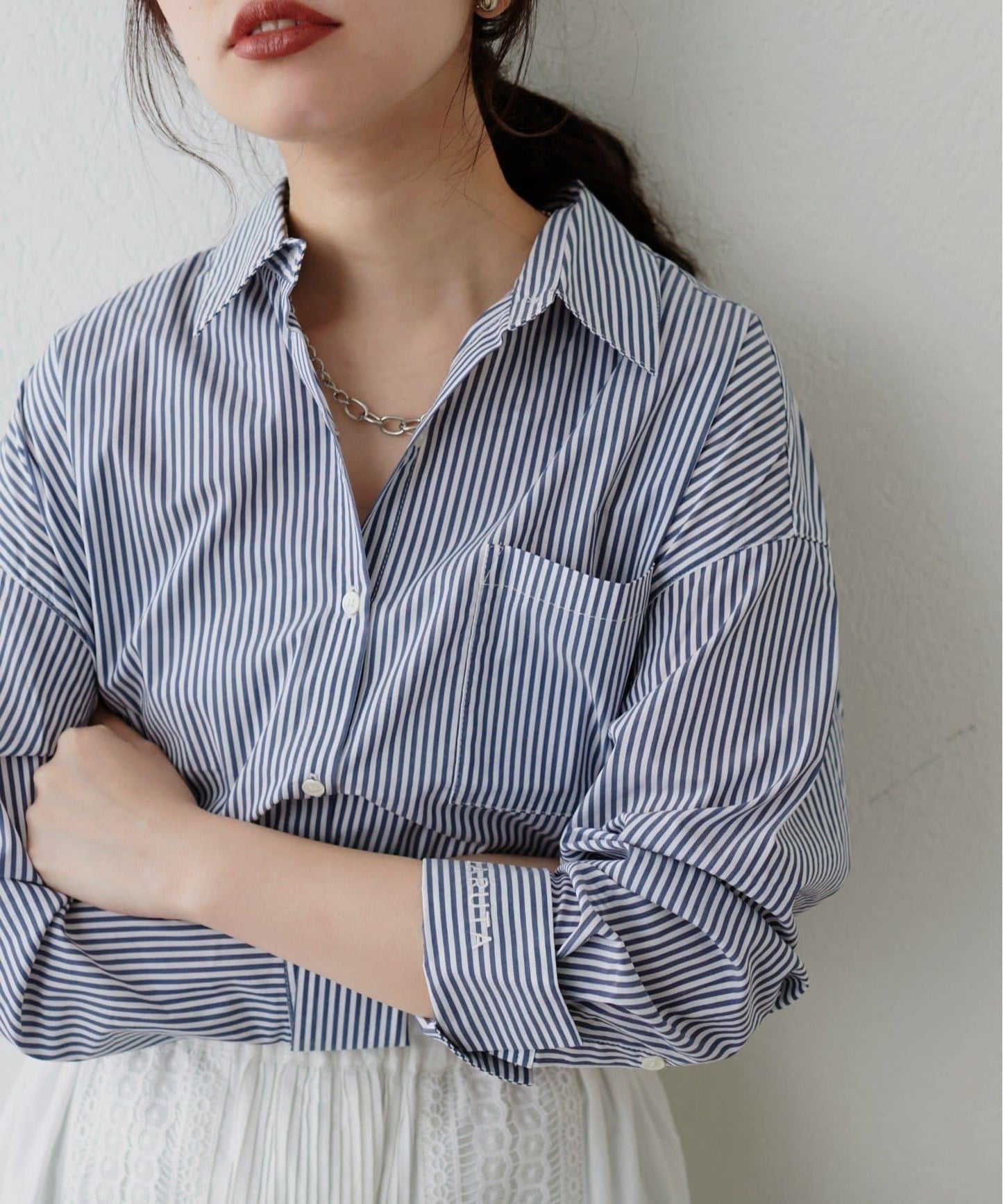 【LARUTA】迷你標誌刺繡基礎款襯衫