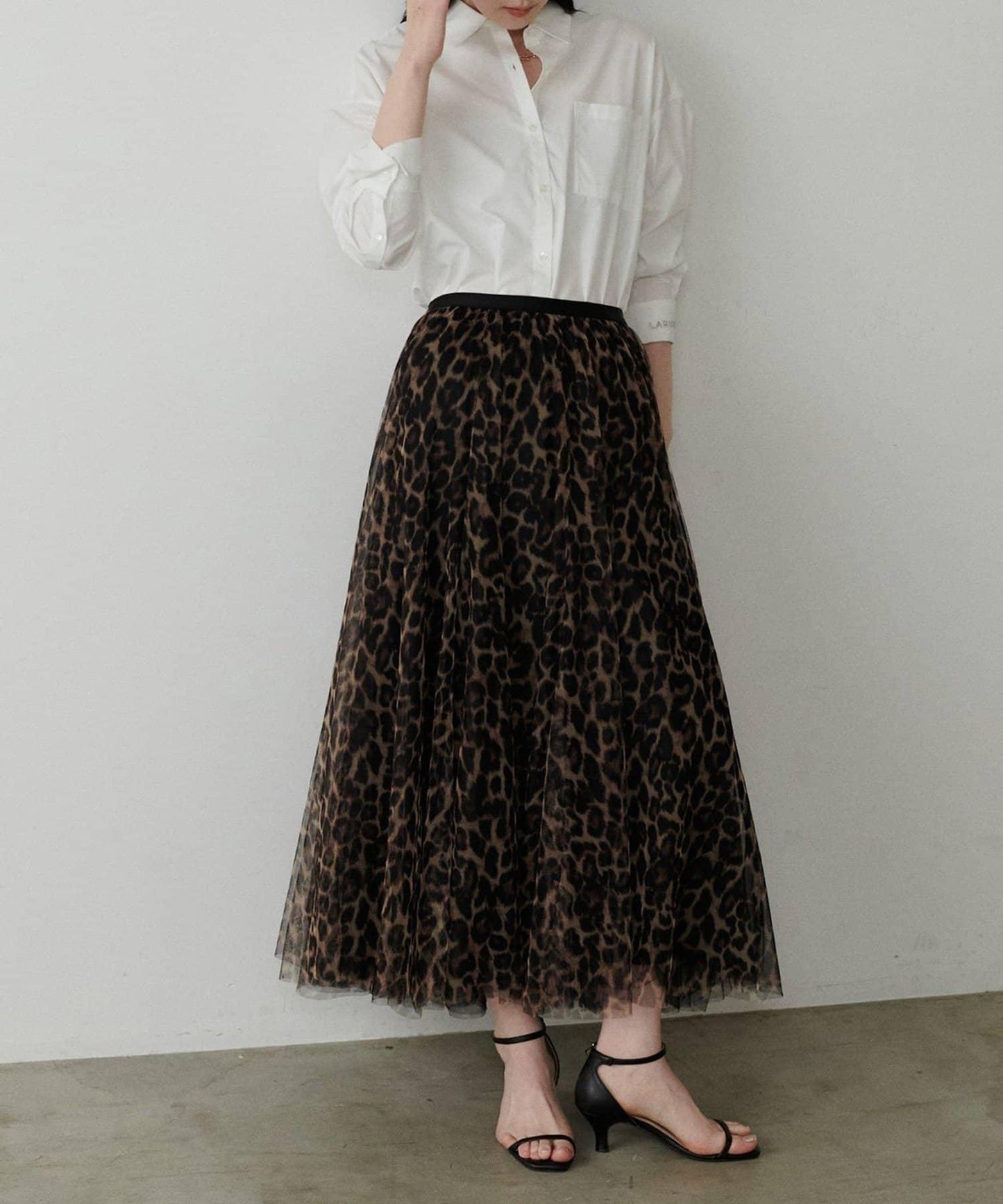 【LARUTA】迷你標誌刺繡基礎款襯衫