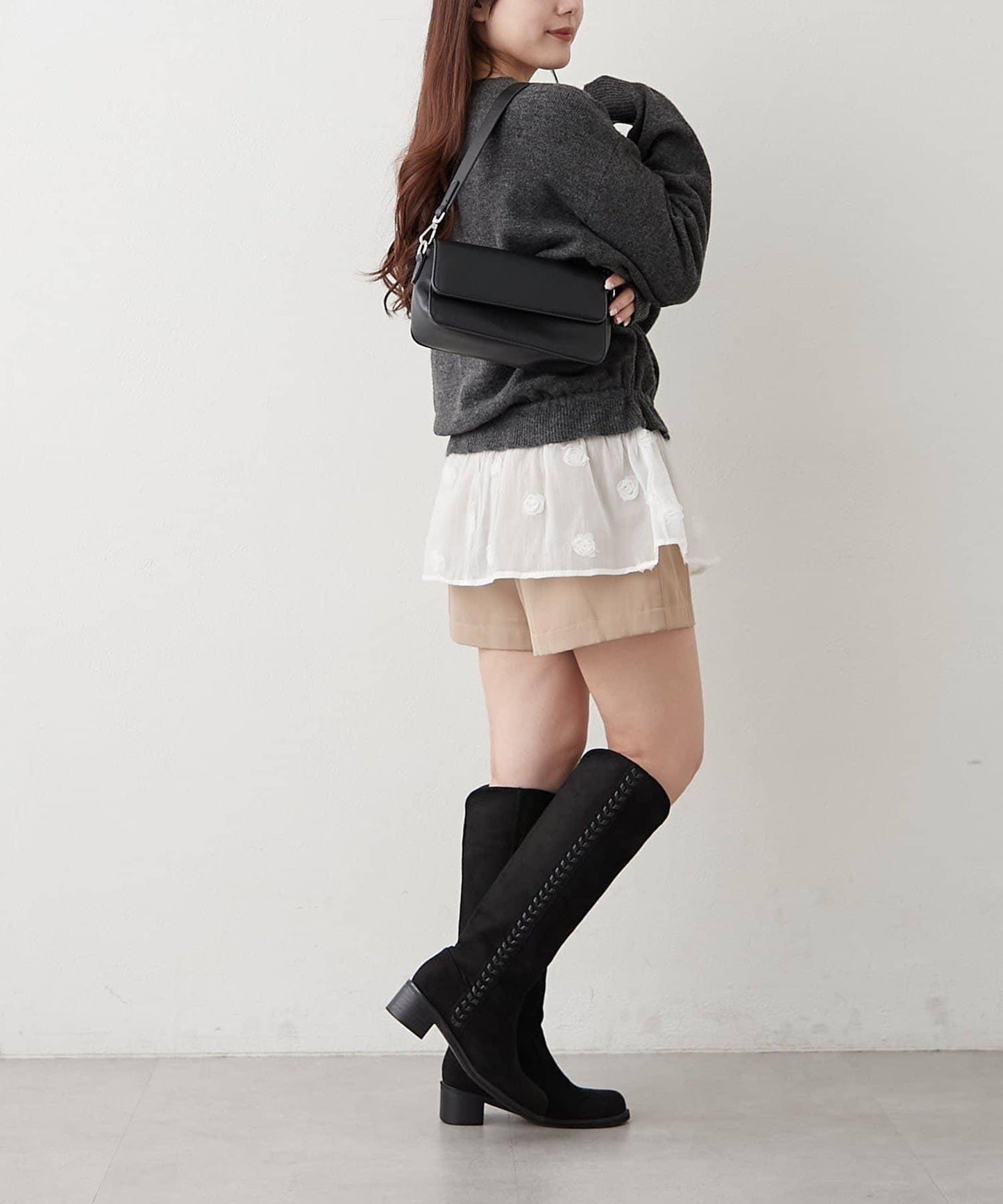 3D立體花朵裝飾針織長款上衣