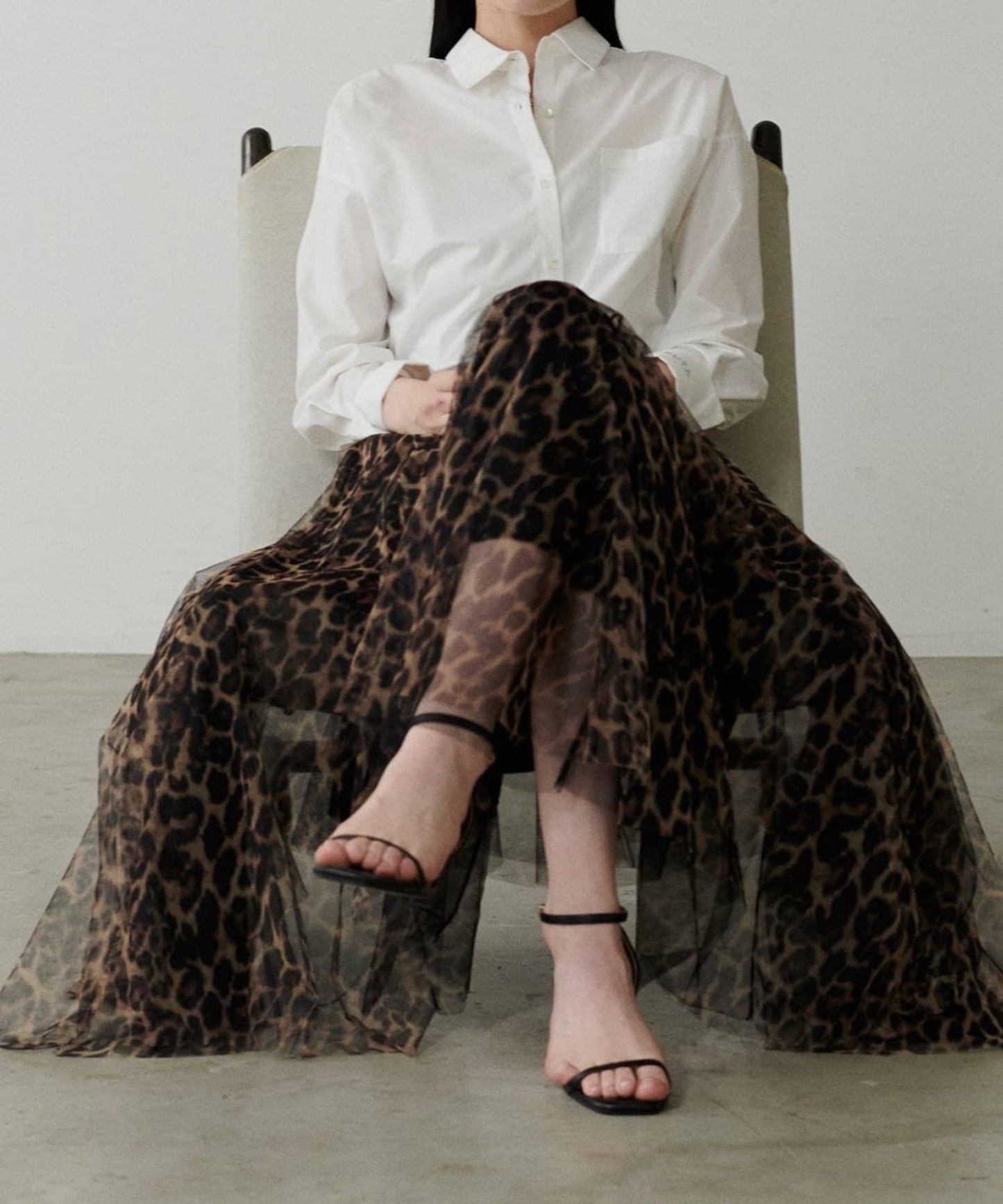 【LARUTA】迷你標誌刺繡基礎款襯衫