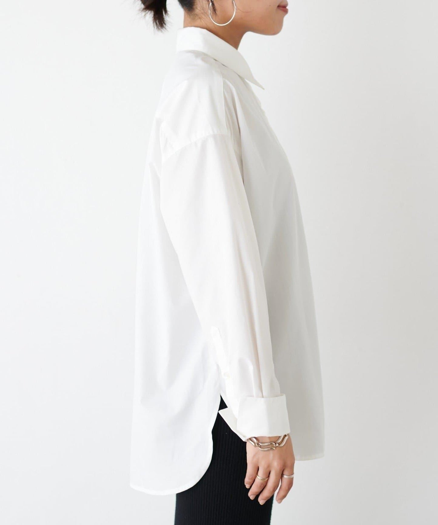 【LARUTA】迷你標誌刺繡基礎款襯衫