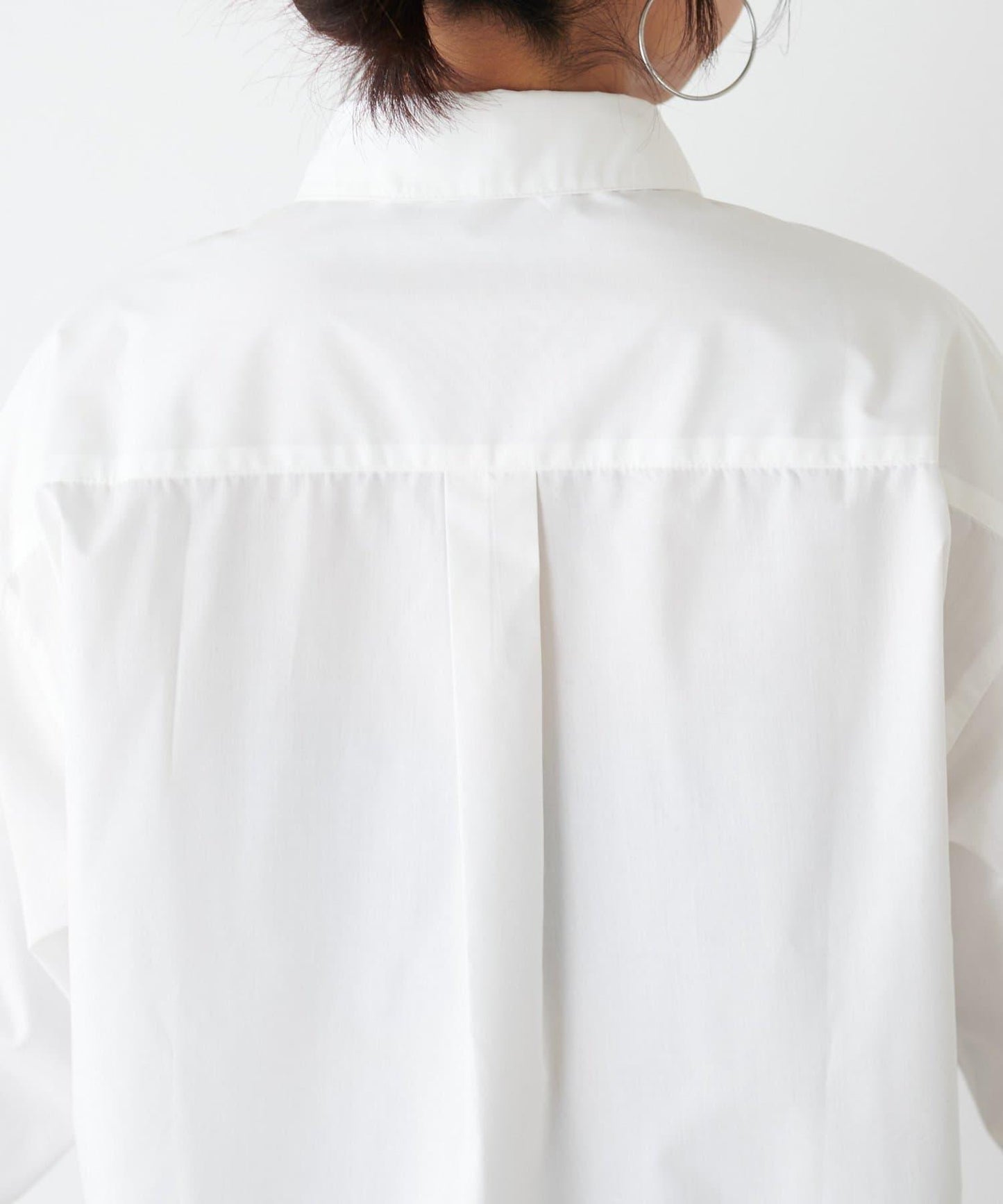 【LARUTA】迷你標誌刺繡基礎款襯衫