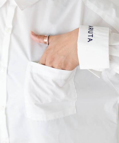 【LARUTA】迷你標誌刺繡基礎款襯衫