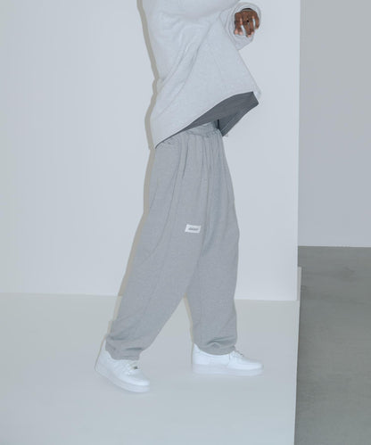 dDdDdDd WIDE TAPERED SWEAT PANTS 衛褲