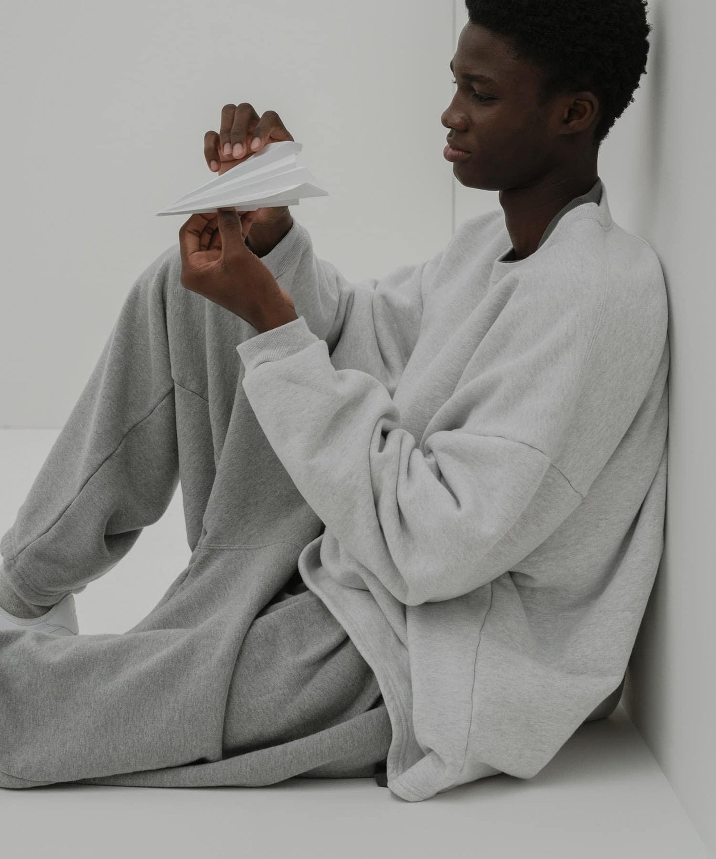 dDdDdDd WIDE TAPERED SWEAT PANTS 衛褲