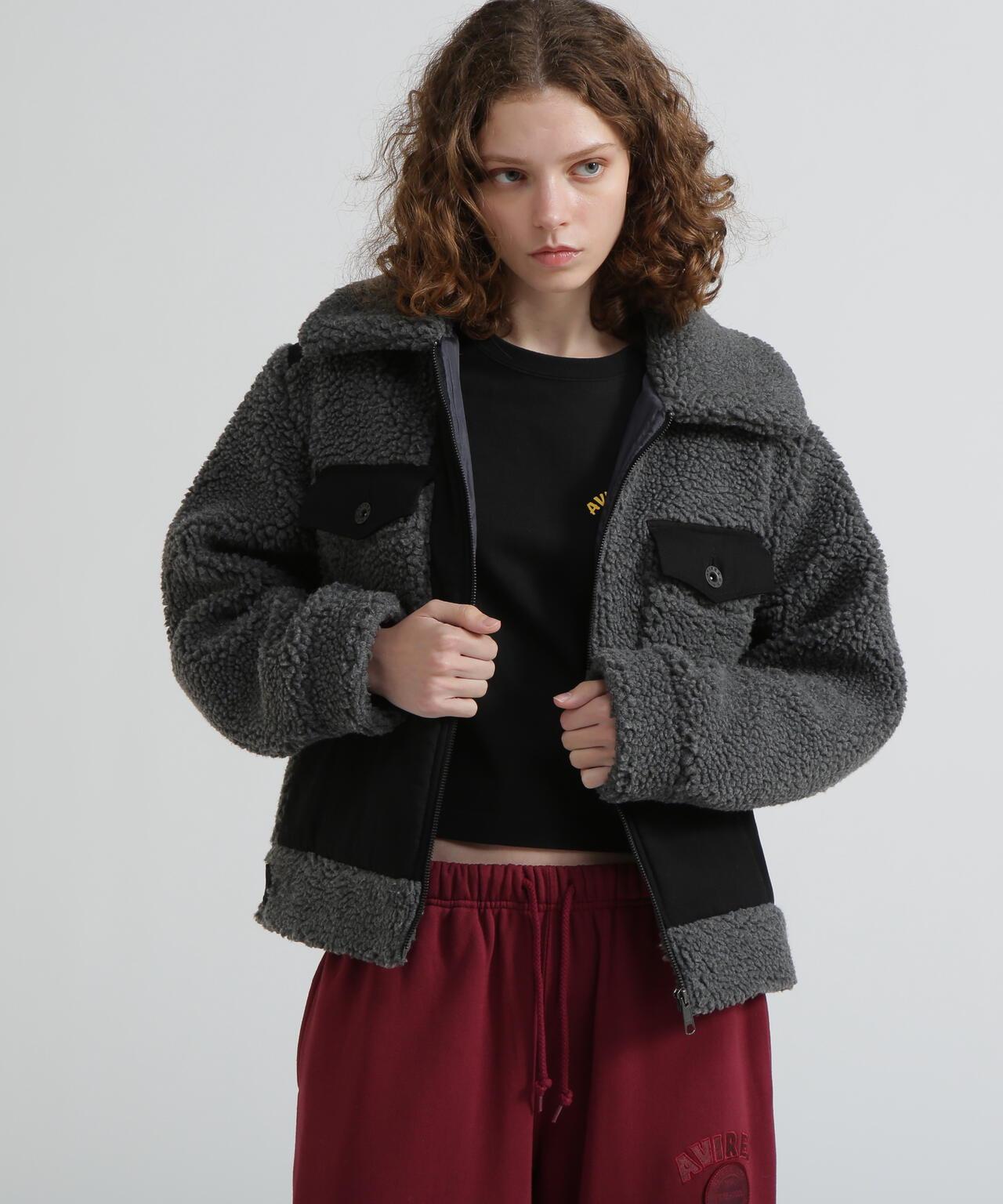 《直営店限定》羊羔絨拼接夾克