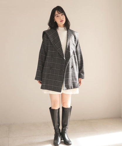 大翻領中長款大衣