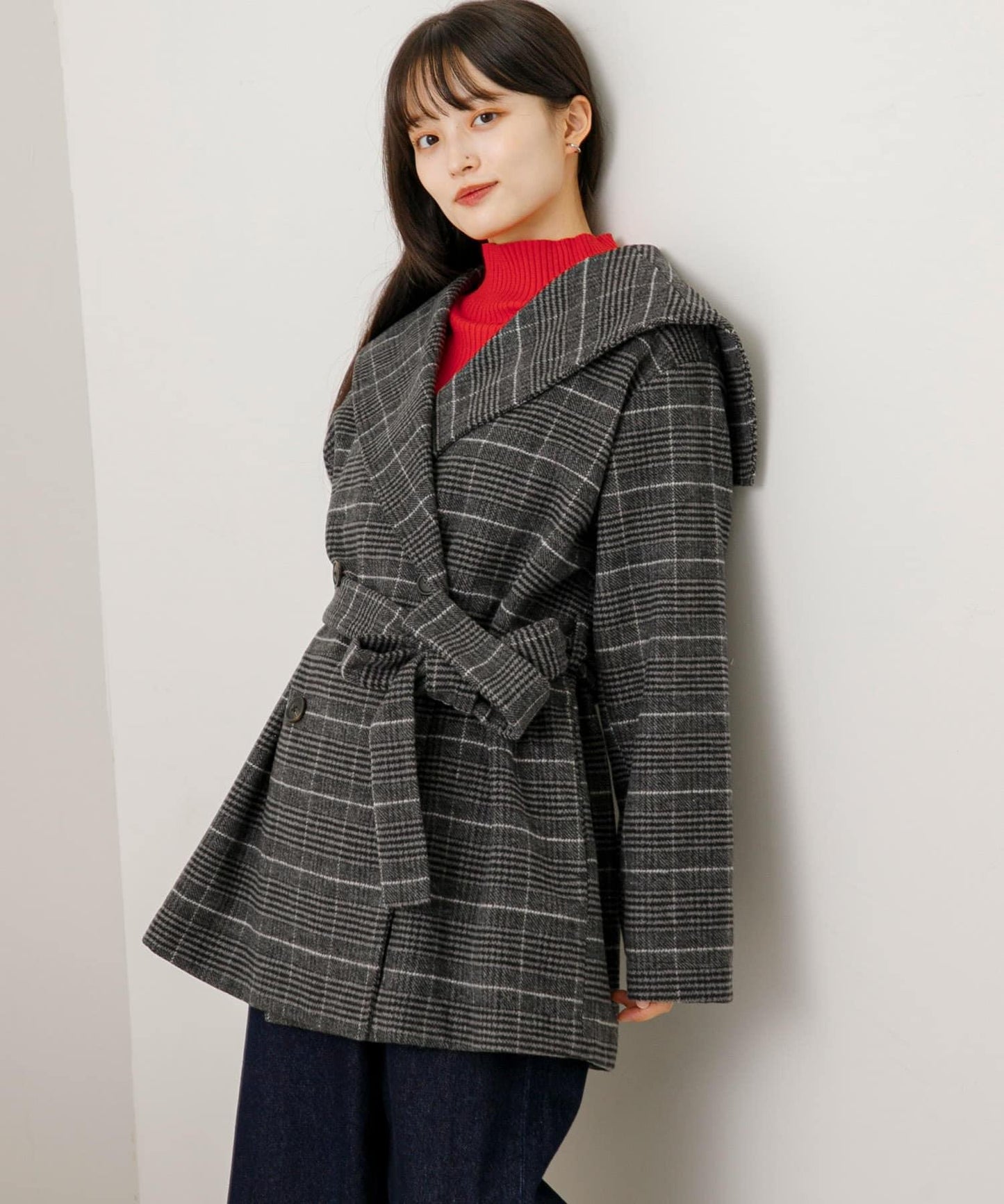 大翻領中長款大衣