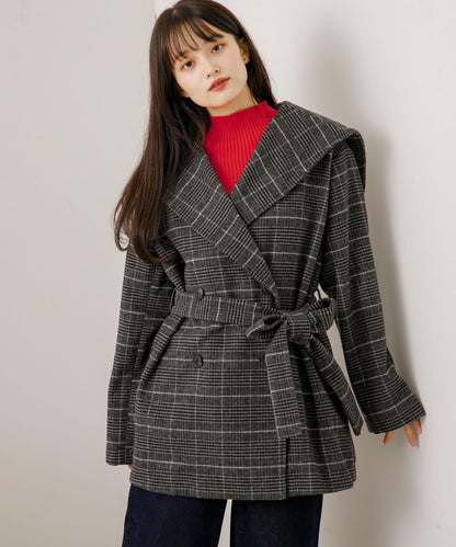 大翻領中長款大衣