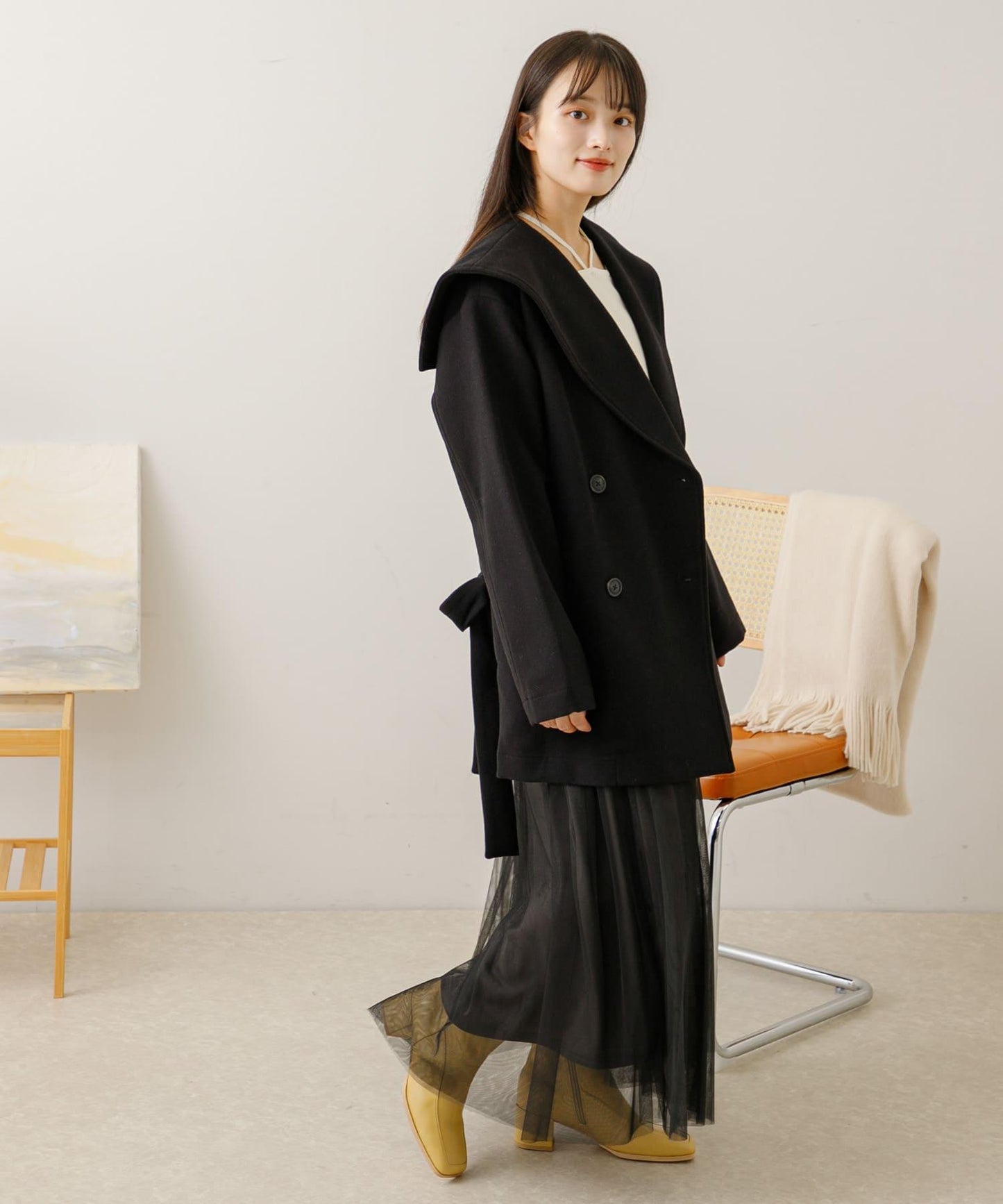 大翻領中長款大衣
