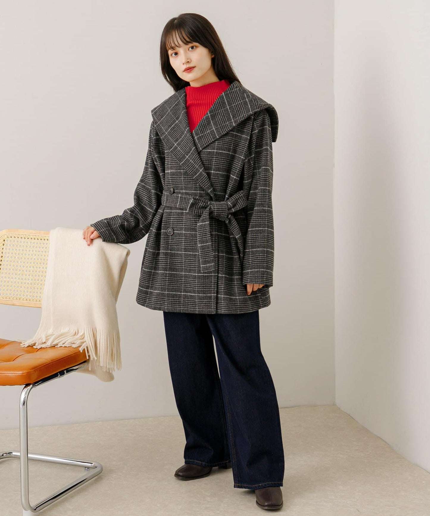 大翻領中長款大衣