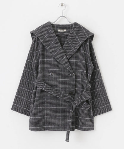 大翻領中長款大衣