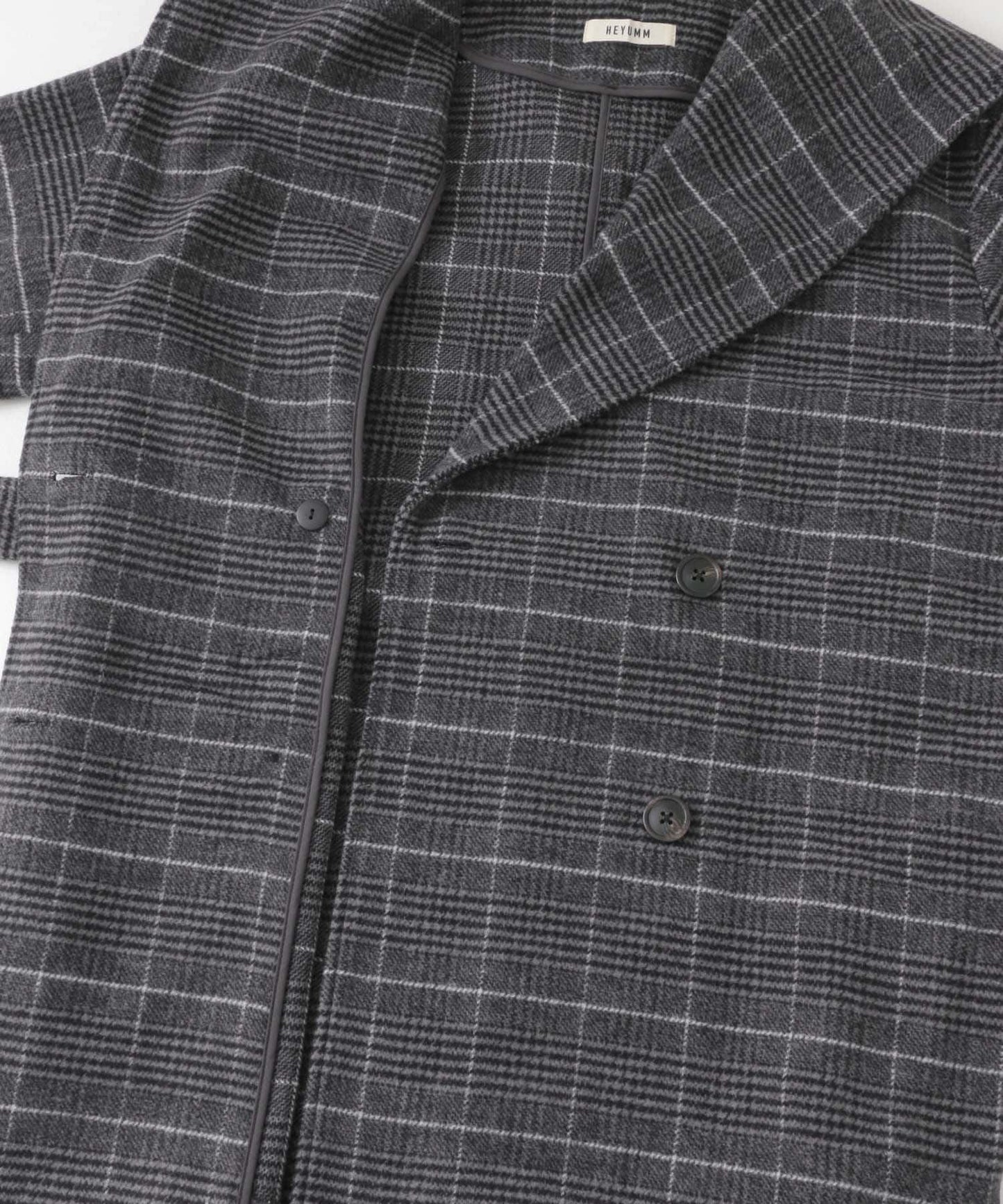 大翻領中長款大衣