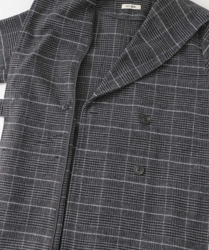 大翻領中長款大衣