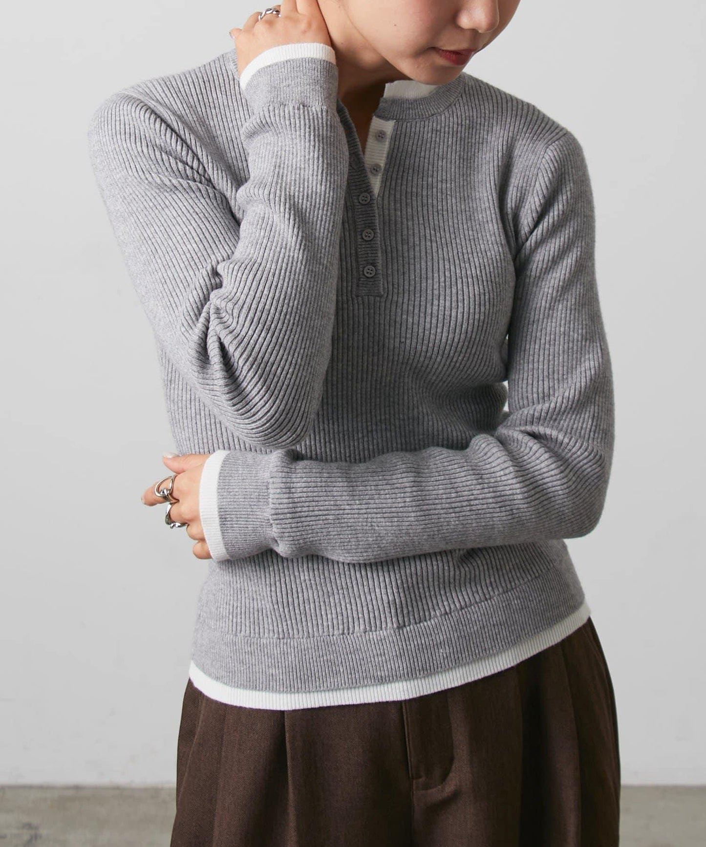 層疊亨利領羅紋針織衫