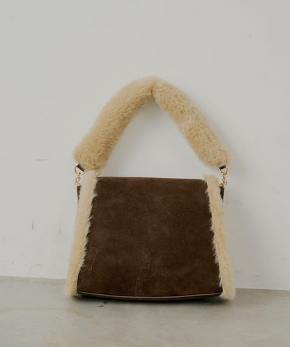 毛絨手柄翻蓋包