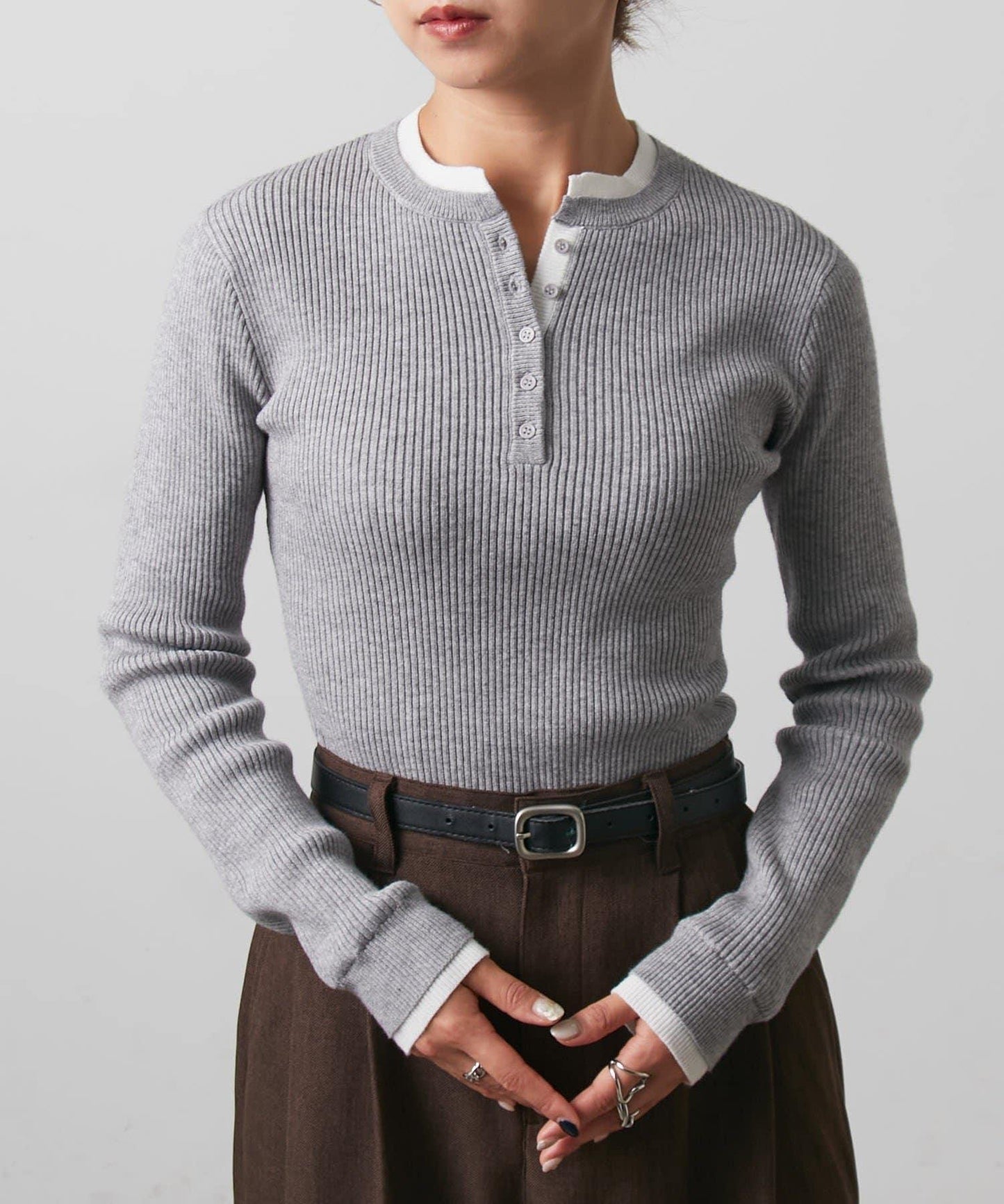 層疊亨利領羅紋針織衫